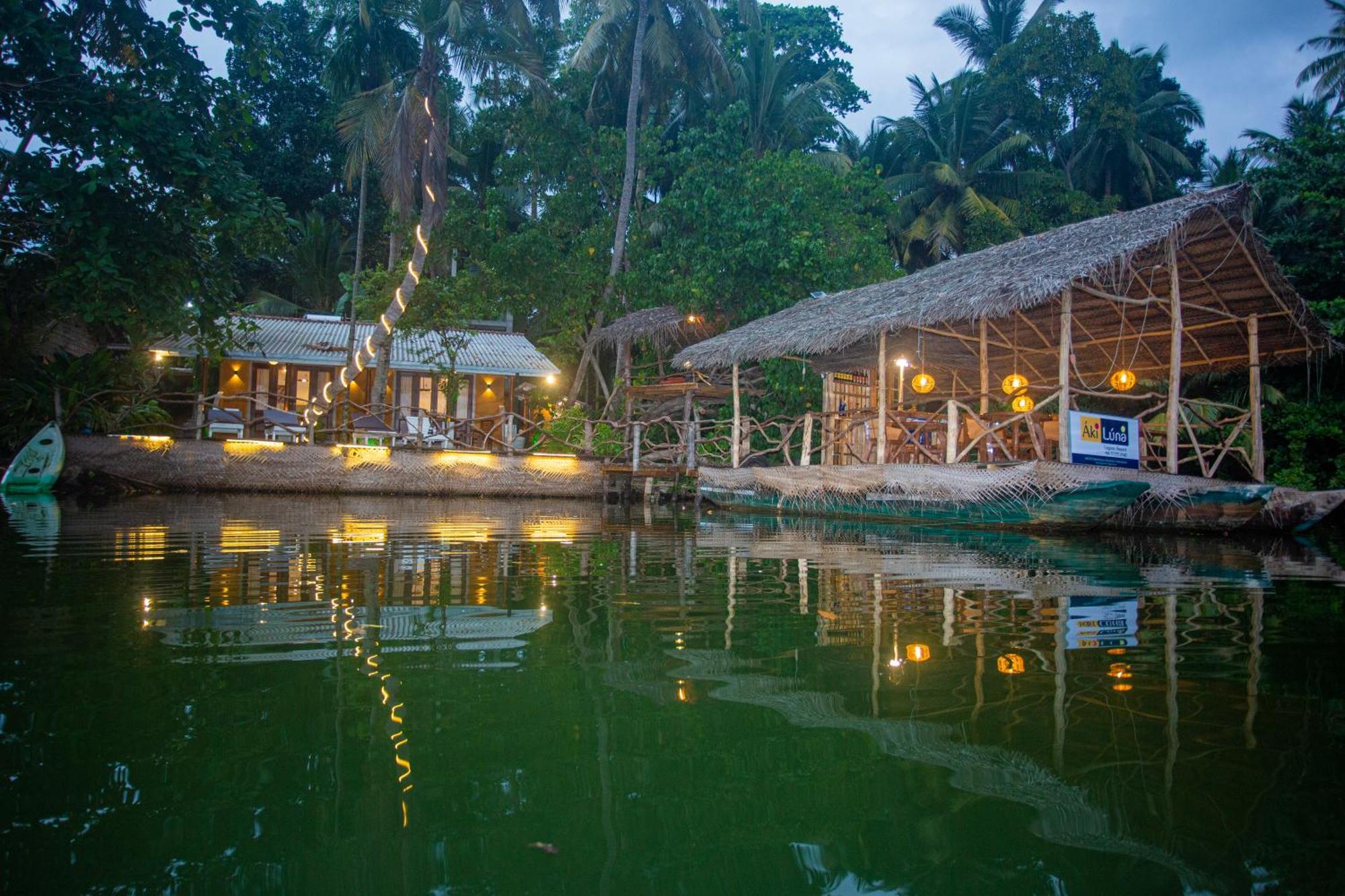 Aki Luna Lagoon Resort Hikkaduwa Bagian luar foto