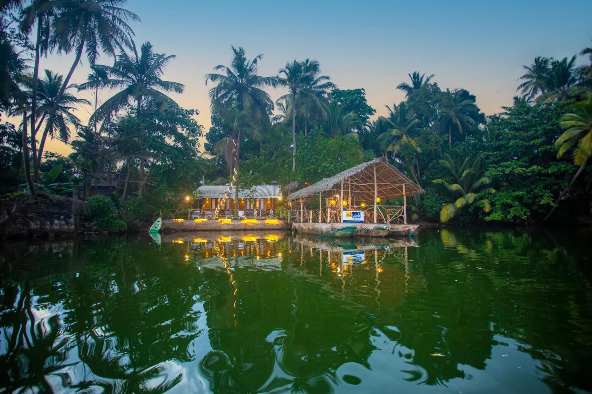 Aki Luna Lagoon Resort Hikkaduwa Bagian luar foto