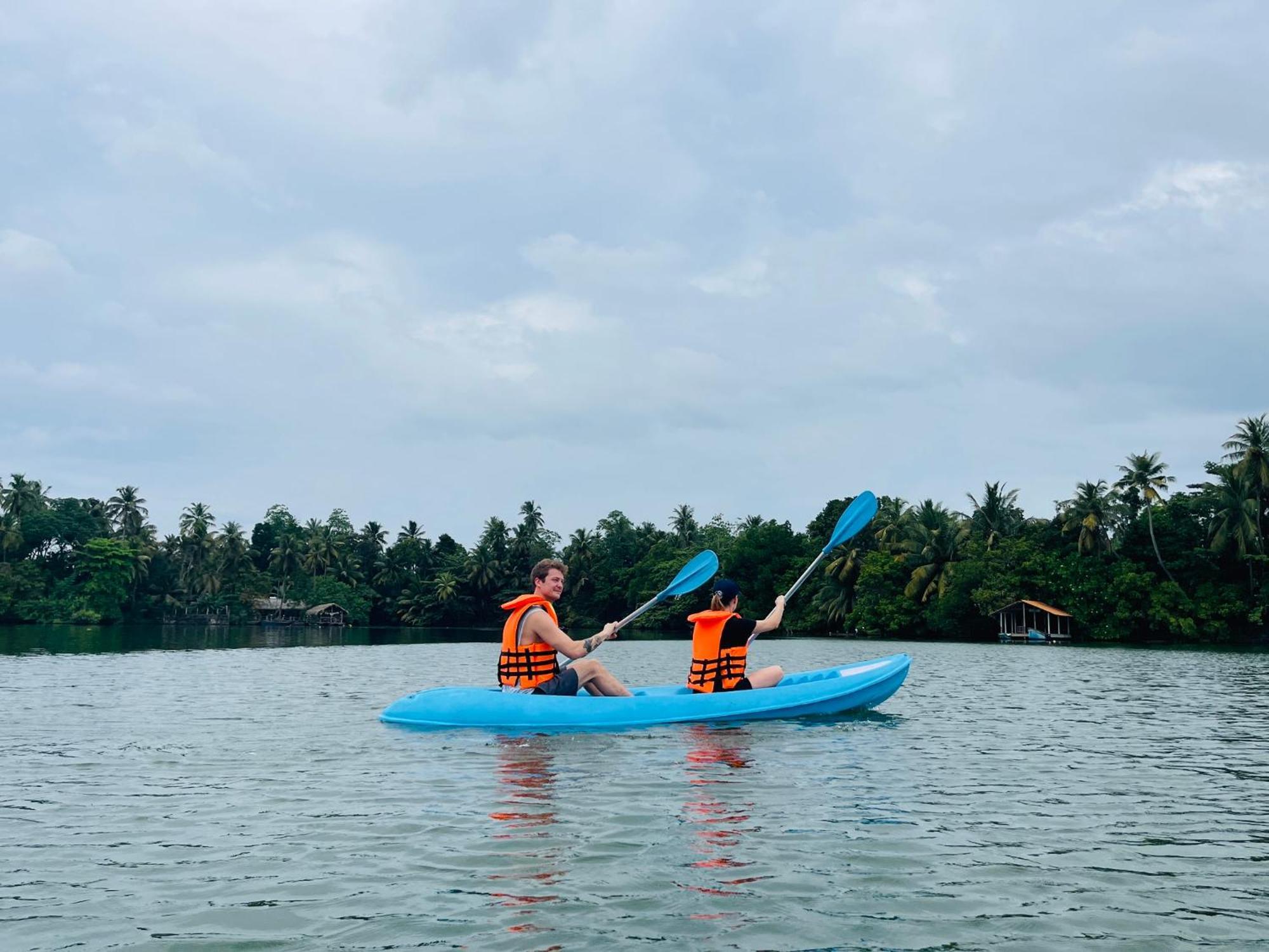 Aki Luna Lagoon Resort Hikkaduwa Bagian luar foto